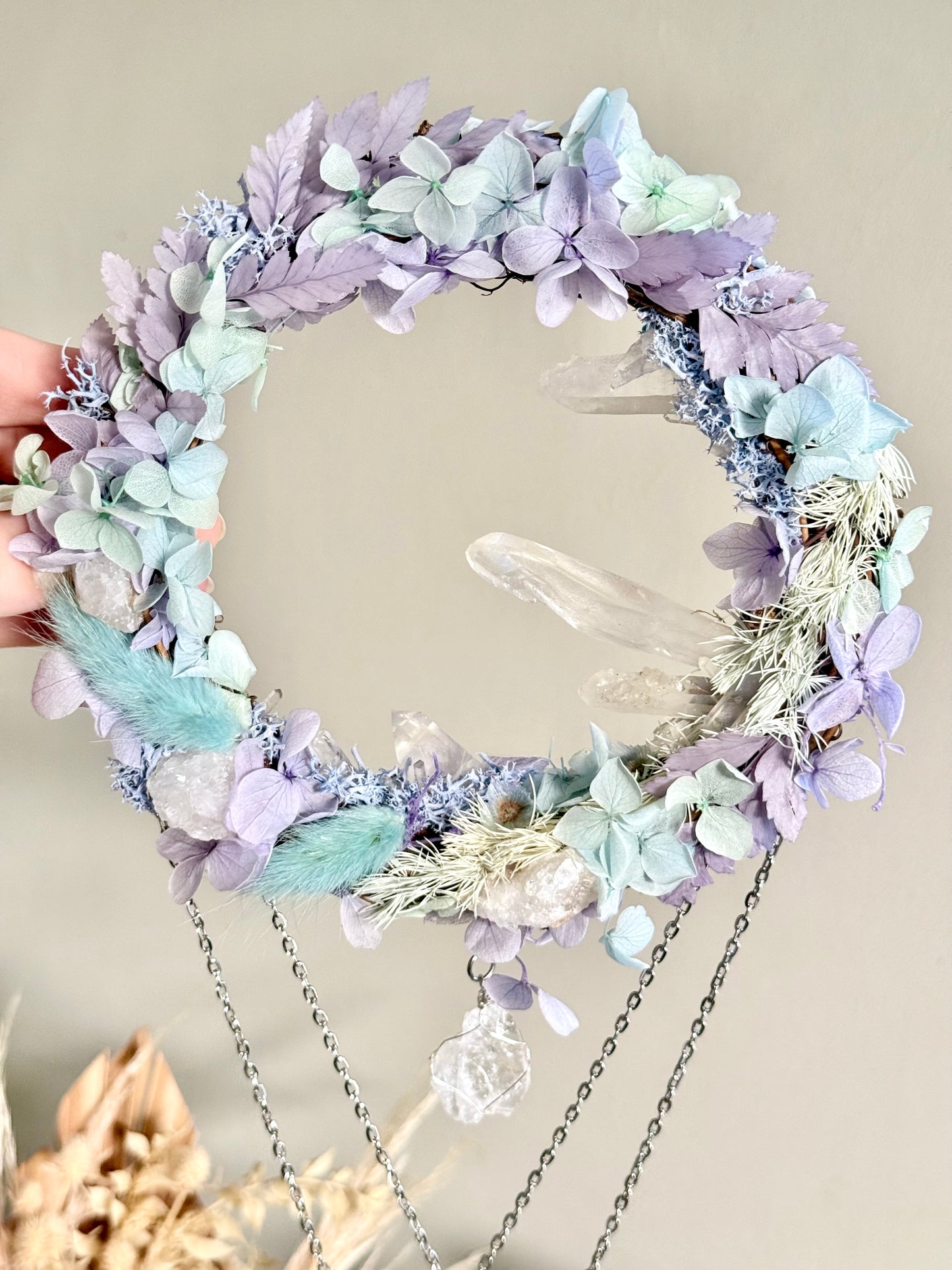 15cm Quartz Points Wreath