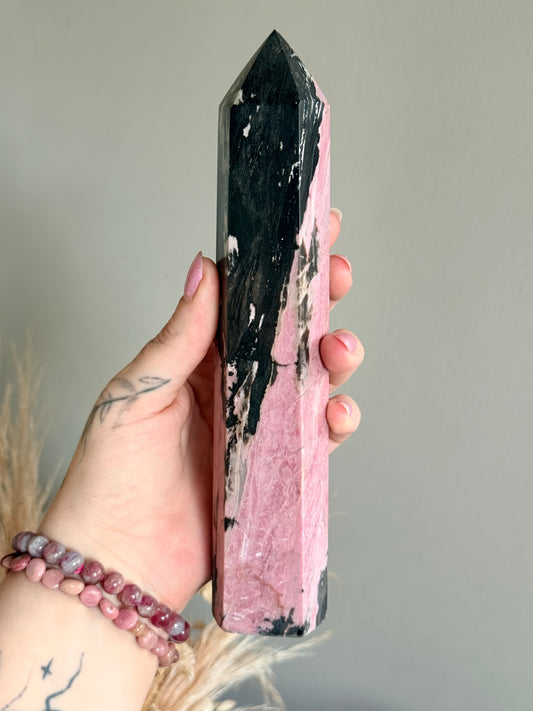 Rhodonite Point